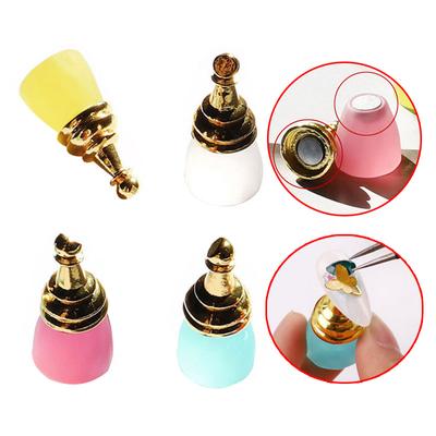 Magnetic Nail Holder Practice Training Display Stand Crystal Holders Alloy False Nails Showing Shelf Manicure Tools