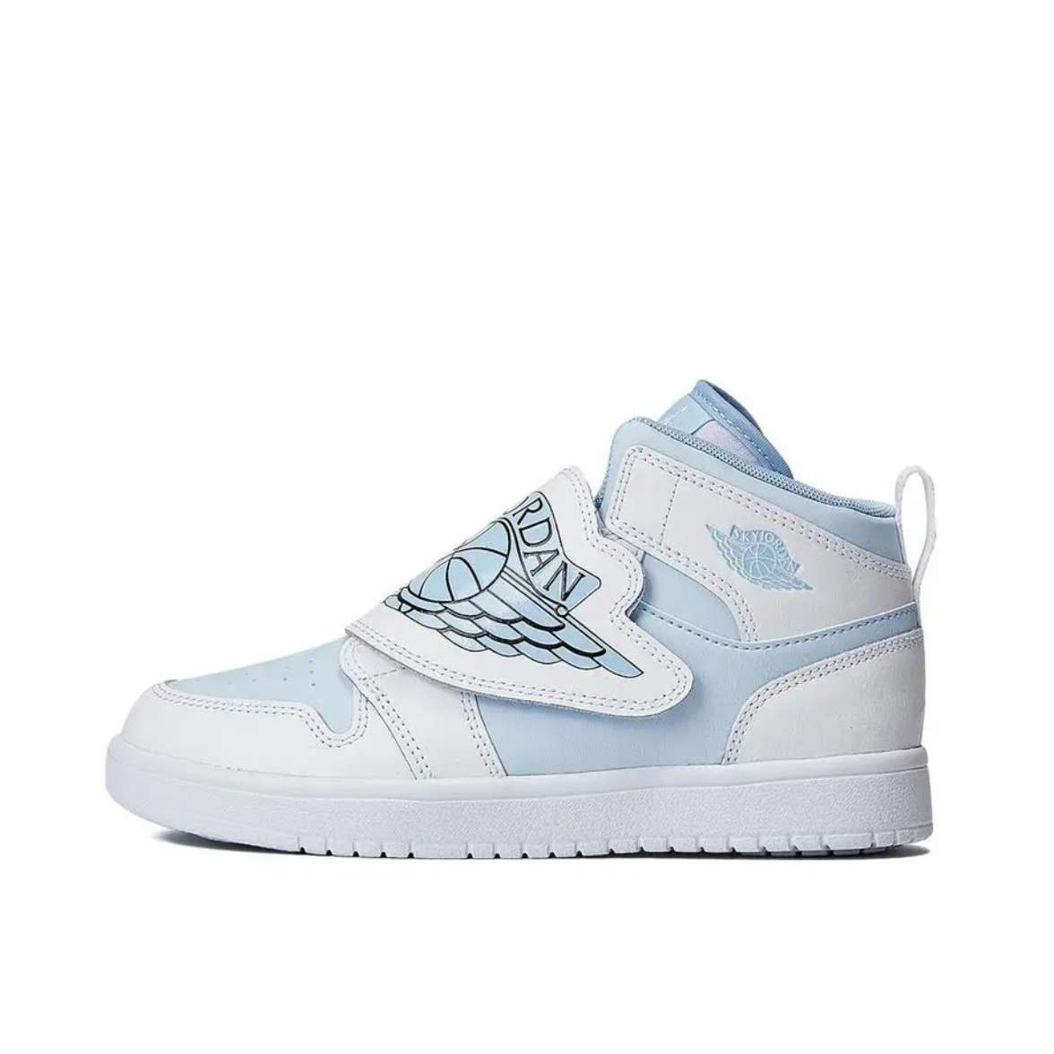 

Детские кроссовки Air Jordan Sky Jordan 1 PS Blue Tint White Ice-Blue BQ7197-411 35