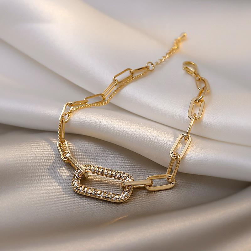 A Suit of Vintage Hollow Out Zircon Quadrate Chain Metal Bracelet Set for Woman Hip Hop Individuality Bracelet Paty Jewelry Gift