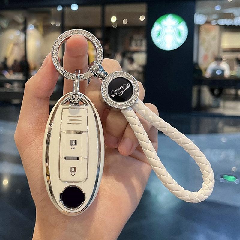 Tpu Car Key Case Cover For Nissan Qashqai X-Trail T32 T31 Juke J10 J11 Kicks Tiida Pathfinder Note For Infiniti Keychain