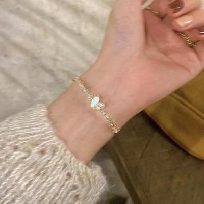 Girls' Love Bracelet: Elegant Open Design, Light Luxury Style, Perfect Gift for Girlfriends, 2025 Collection