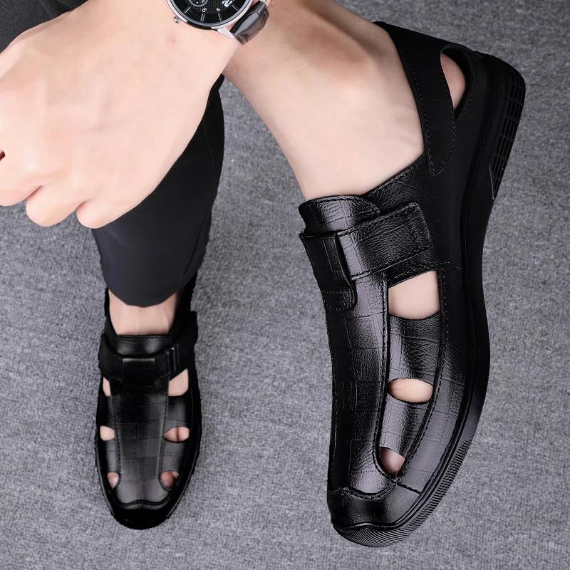 FashionSummer 2024 Men's Leather Sandals Beach Shoes Sports and Leisure Sandals Outdoor Men's Slippers Both Lightweight and Non-slip
