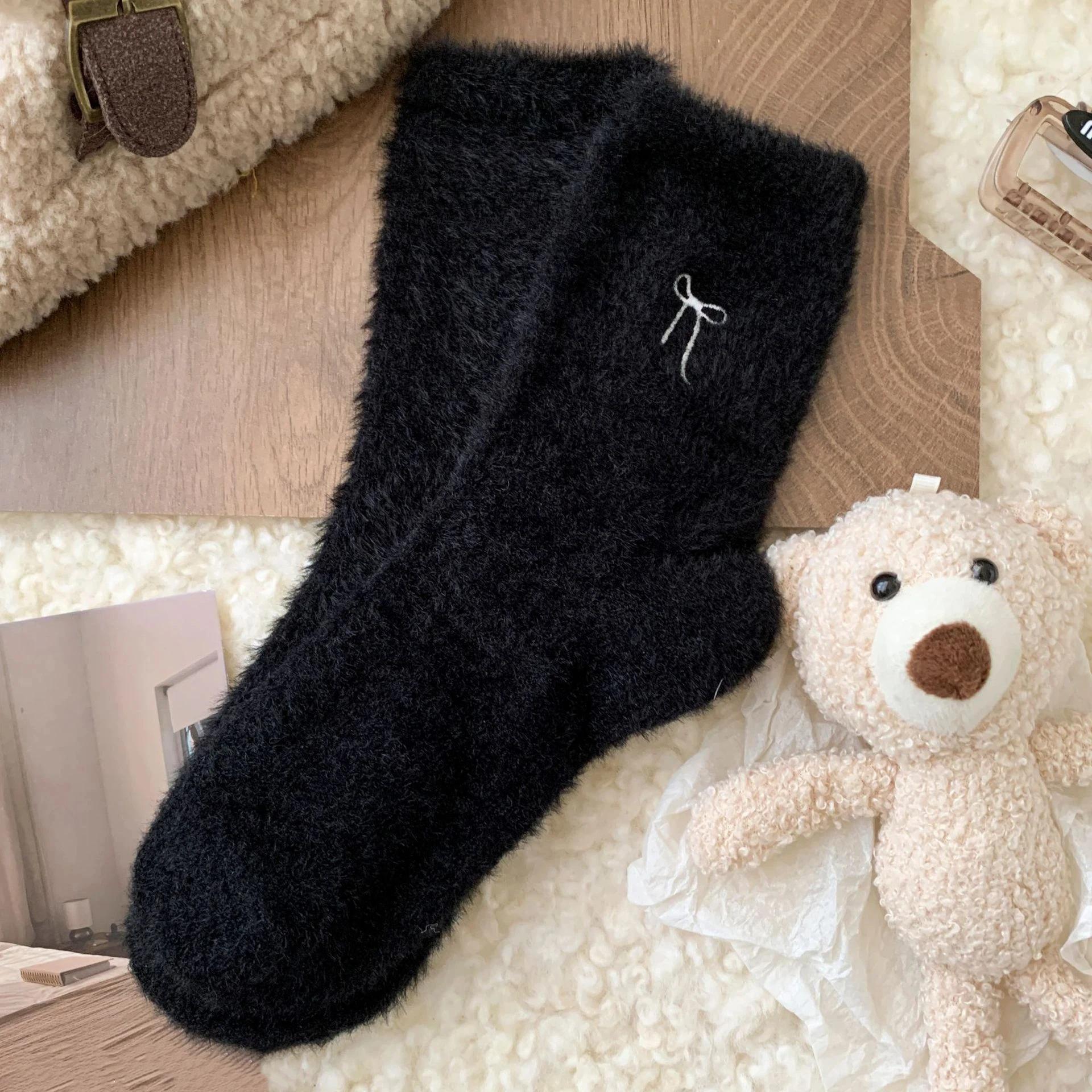 

Autumn Winter Warm Floor Socks Fleece Thickened Embroidered Furry Socks Soft Cartoon Sleep Socks Women Bow One Size чёрный