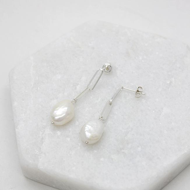 Custage Pearl Drop Earrings