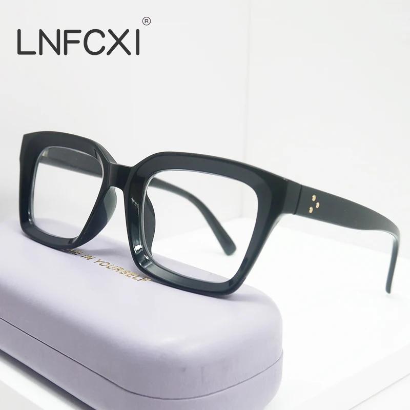 Quality Anti-Blue Light Retro Rivets Square Women Glasses Frames Fashion Optical Eyeglasses Frame Men