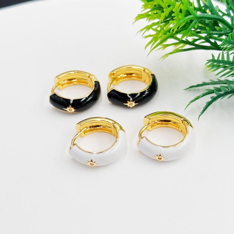 Manufacturer Supply Niche Design Earrings Black And White Drop Glaze Ear Buckles Advanced Sense Starlight Earrings Spot