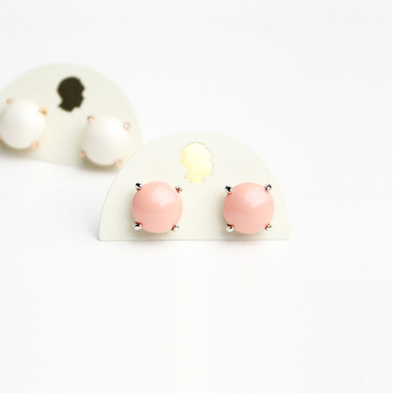 

RACOHA like candy pearl earring colored pearl (hemisphere) earrings cream ivory