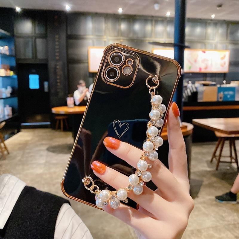 Japan and South Korea small pearl bracelet is suitable for Apple 17 electroplated love mobile phone case iPhone16/XS/XR luxury soft case