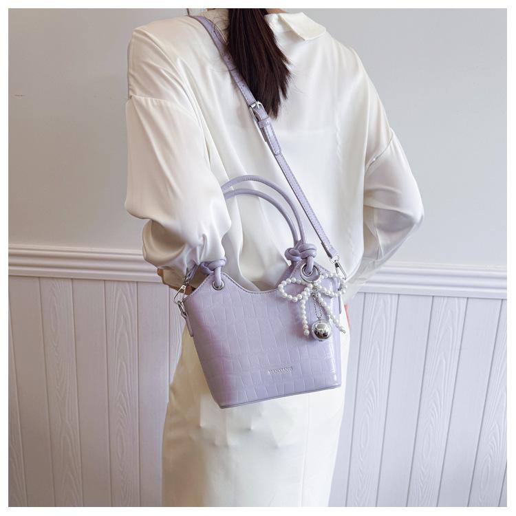 New summer small bag women's versatile fashion shoulder messenger bag popular portable bucket bag