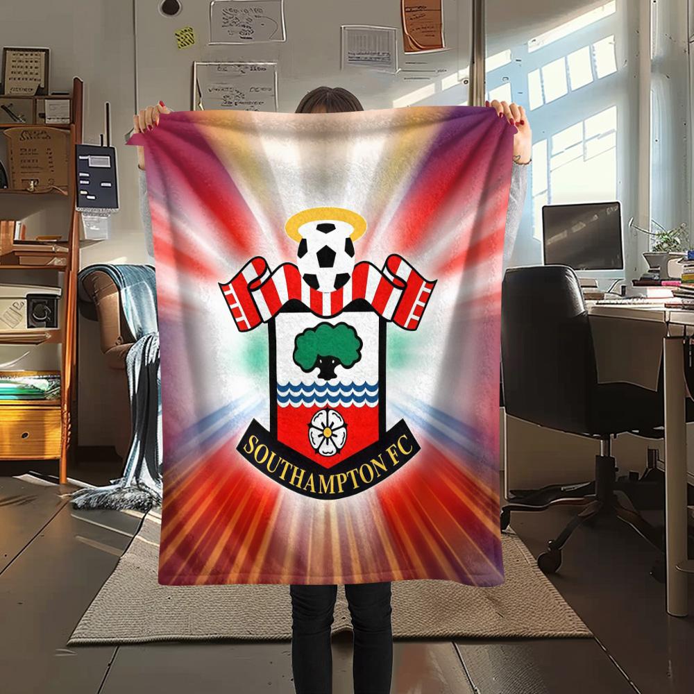 Southampton FC2 Flannel Blanket, High Quality Comfortable for All Seasons, Home Decor, Warmth and Comfort
