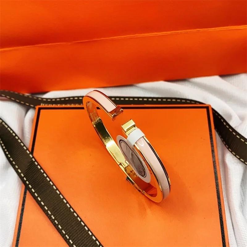 2025 Nouveau Bracelet Couple Simple Polyvalent Bracelet Mode Bracelet Bijoux Cadeau pour Petite Amie Cadeau à Choisir Absolument