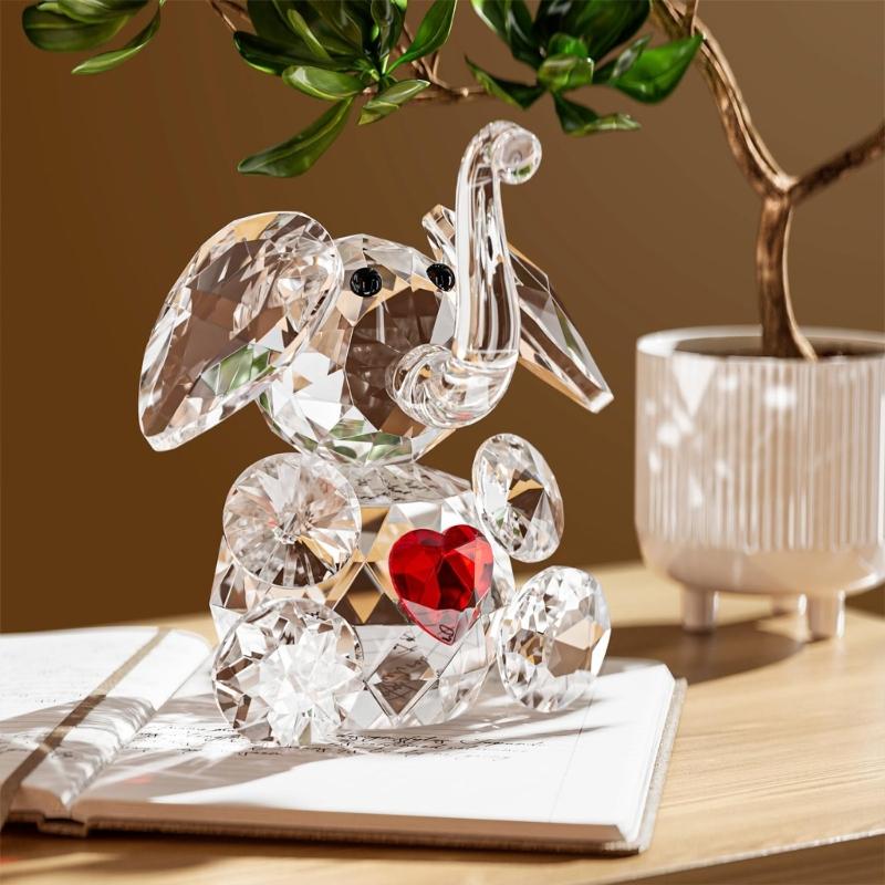 Cute Crystal Elephant Figurines Cut Glass Art Ornament Elephant Statues Animal Collectibles for Home Office Decorations