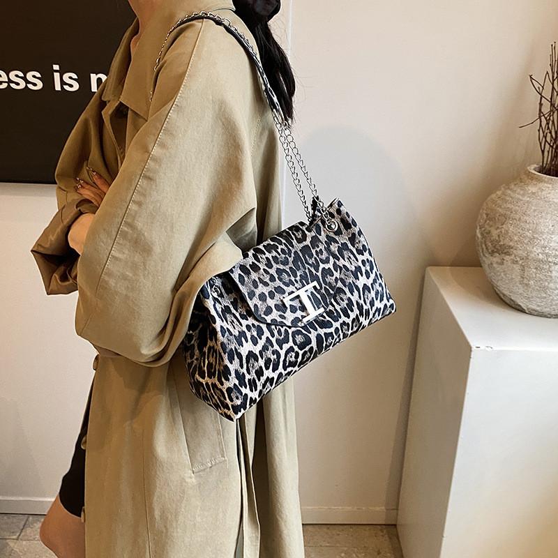 Chic Vintage Leopard Print Chain Shoulder Moon Bag In Black Khaki Brown For Trendy Style