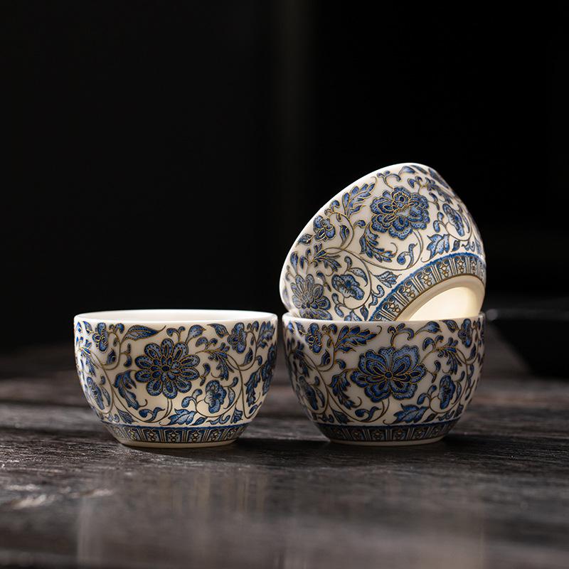Chinese court high-grade light luxury entangled lotus pattern small tea cup blue and white white porcelain single