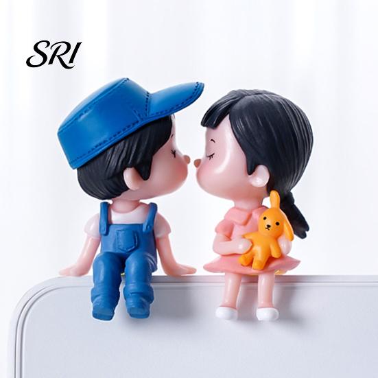 Desktop Couple Figurine 1 Pair Cute Car Dashboard Decoration Cartoon Kiss Mini Figure Boy Girl Doll Cake Topper for Micro Landscape Interior