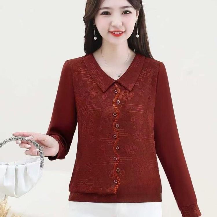 Chic Spring Tops for Women 40-50: Stylish New Summer Fashion for Moms