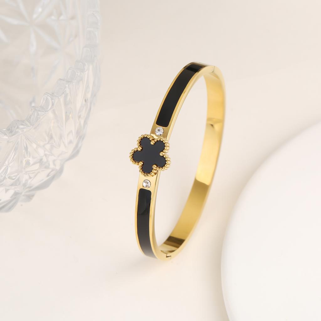 Nuova Tendenza Acciaio Inossidabile Pianta Fiore a Cinque Petali Bracciale Aperto Semplice Per Donna Gioielli di Lusso da Festa Accessori Regalo Fini Trifoglio