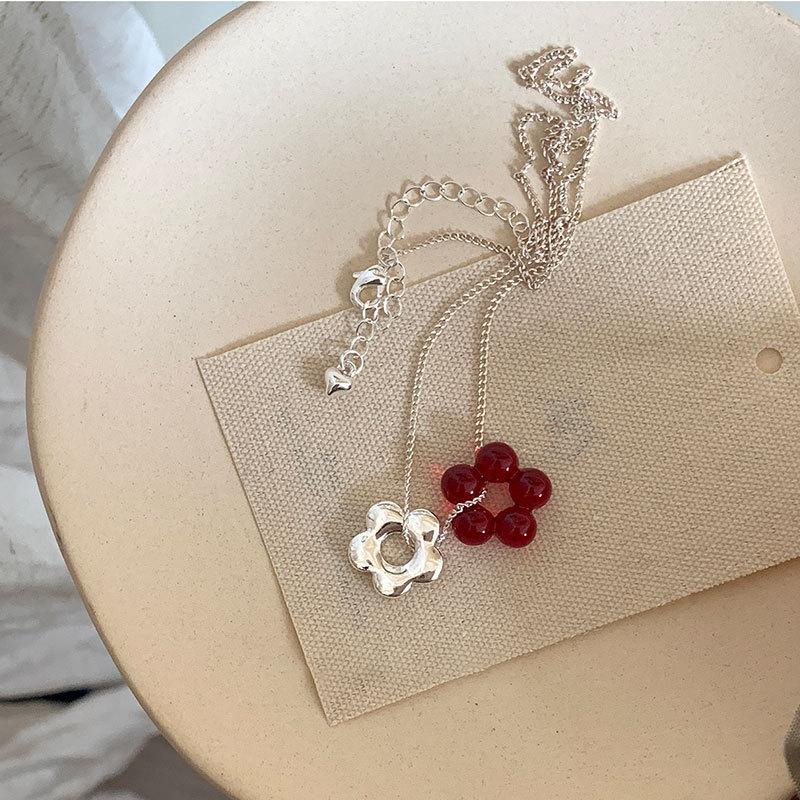 Sweet Acrylic Red Double-Layer Flower Pendant Necklaces for Women Girls Fashion Exquisite Hollow Flower Necklaces Jewelry Gifts