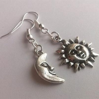Creative Moon Sun Design Silvery Dangle Earrings Goth Punk Style Alloy Jewelry Delicate Female Gift