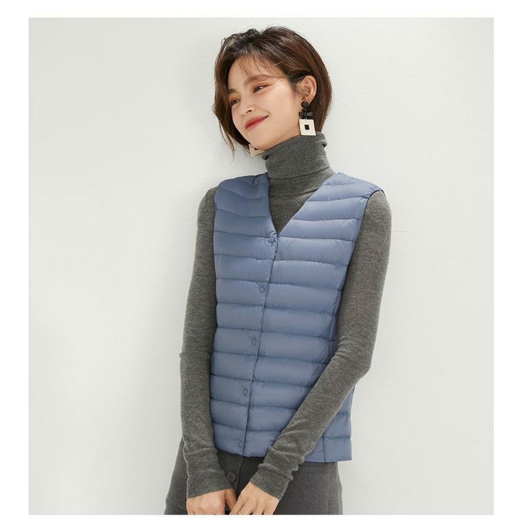Women's V Neck Sleeveless Down Vest Regular Fit Commuter Style Lightweight Puffer Vest