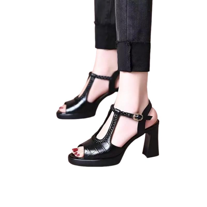 Black medium heel thick heel sandals women's summer 2025 thick sole fashion outer wear waterproof table fish mouth word with high heels women