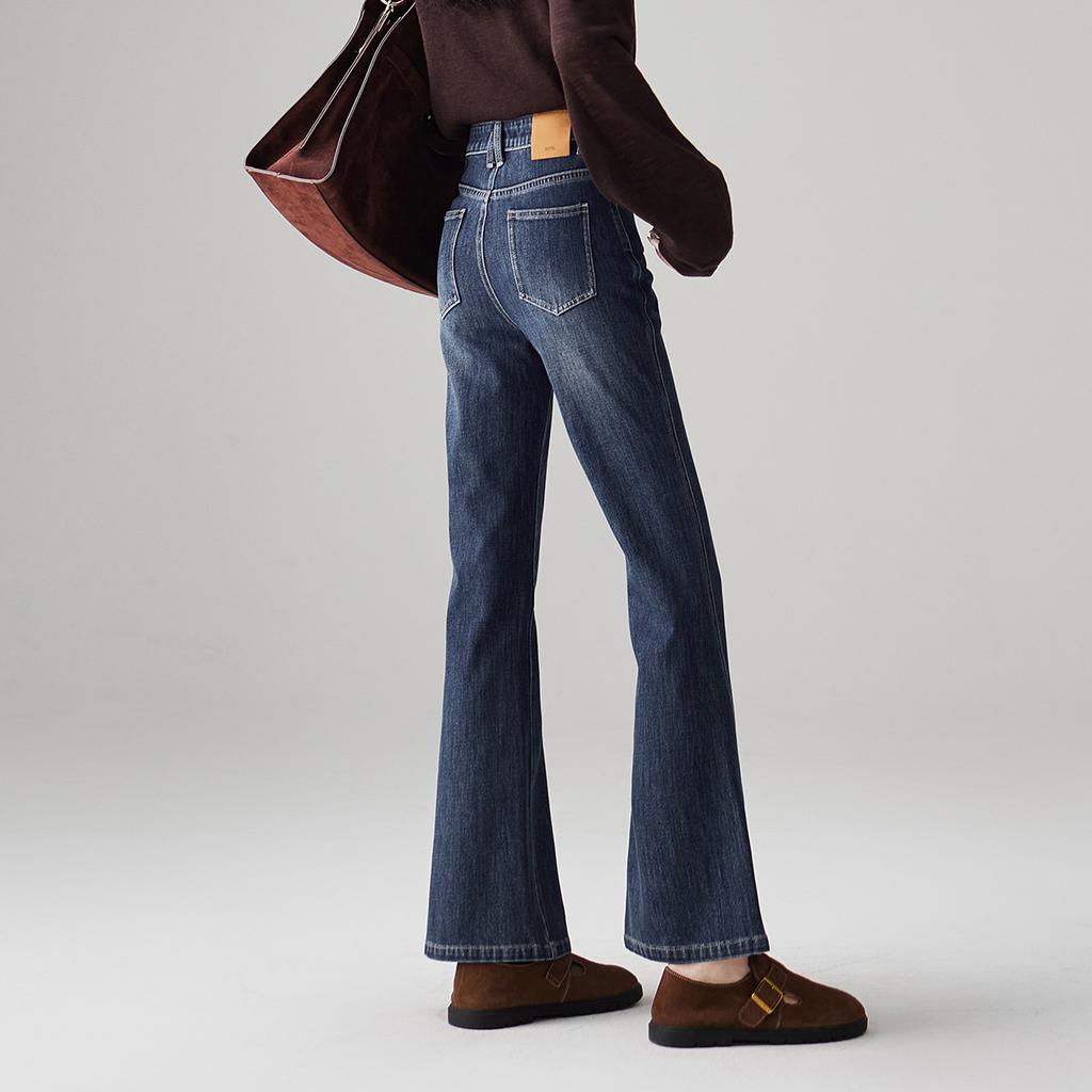 Fashionable high waisted jeans for women in autumn 2025, versatile and slimming, flared pants, long pants
