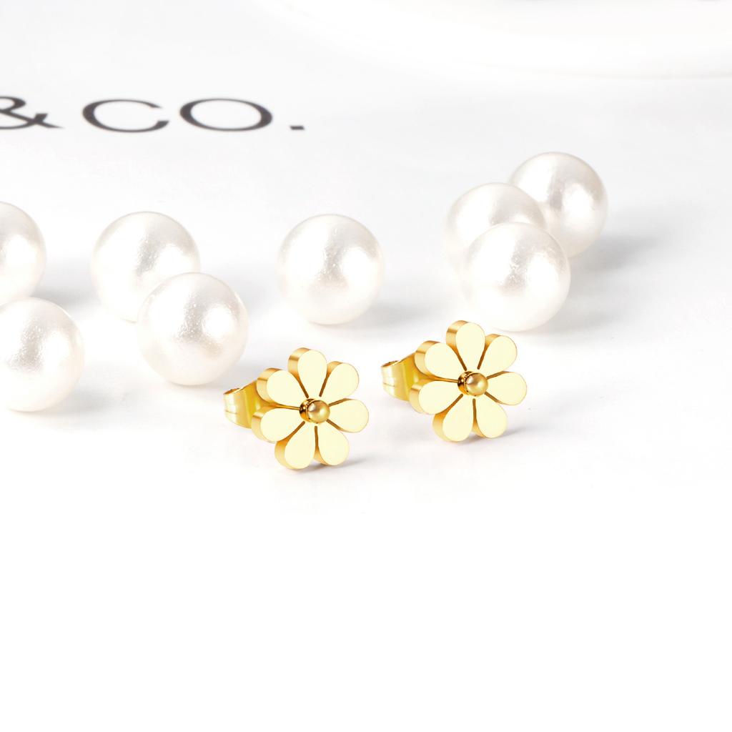 Earrings Small Daisy Stud Earrings Niche Design Temperament Flower Earrings Stainless Steel Plated 14K Gold Jewelry Women