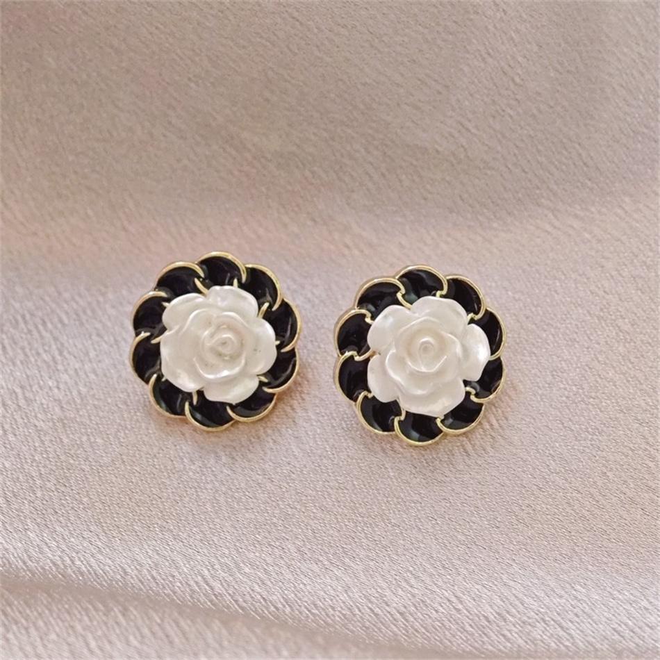 Korean Unique Camellia Black White Stud Earrings for Women Piercing Ear Jewelry Pendientes Earring