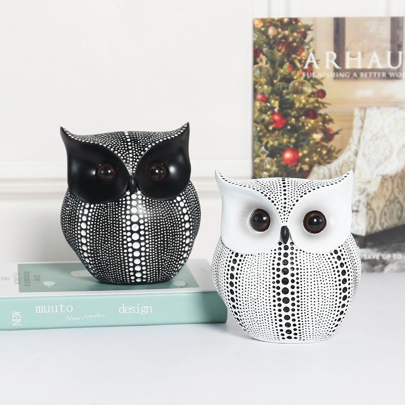 Simple and Luxurious Resin Owl Ornament For Home Living Room, TV Cabinet, Desktop, Foyer Decoration Crafts