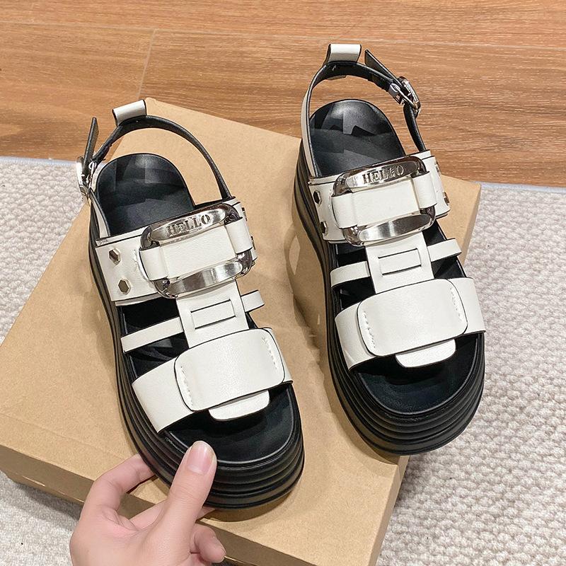 Small casual sports Roman sandals women's summer new Internet celebrity muffin thick bottom heightening one-word buckle women