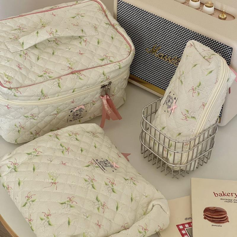 Large Floral Corduroy Makeup Bag for Women - Portable Handheld Skincare Storage