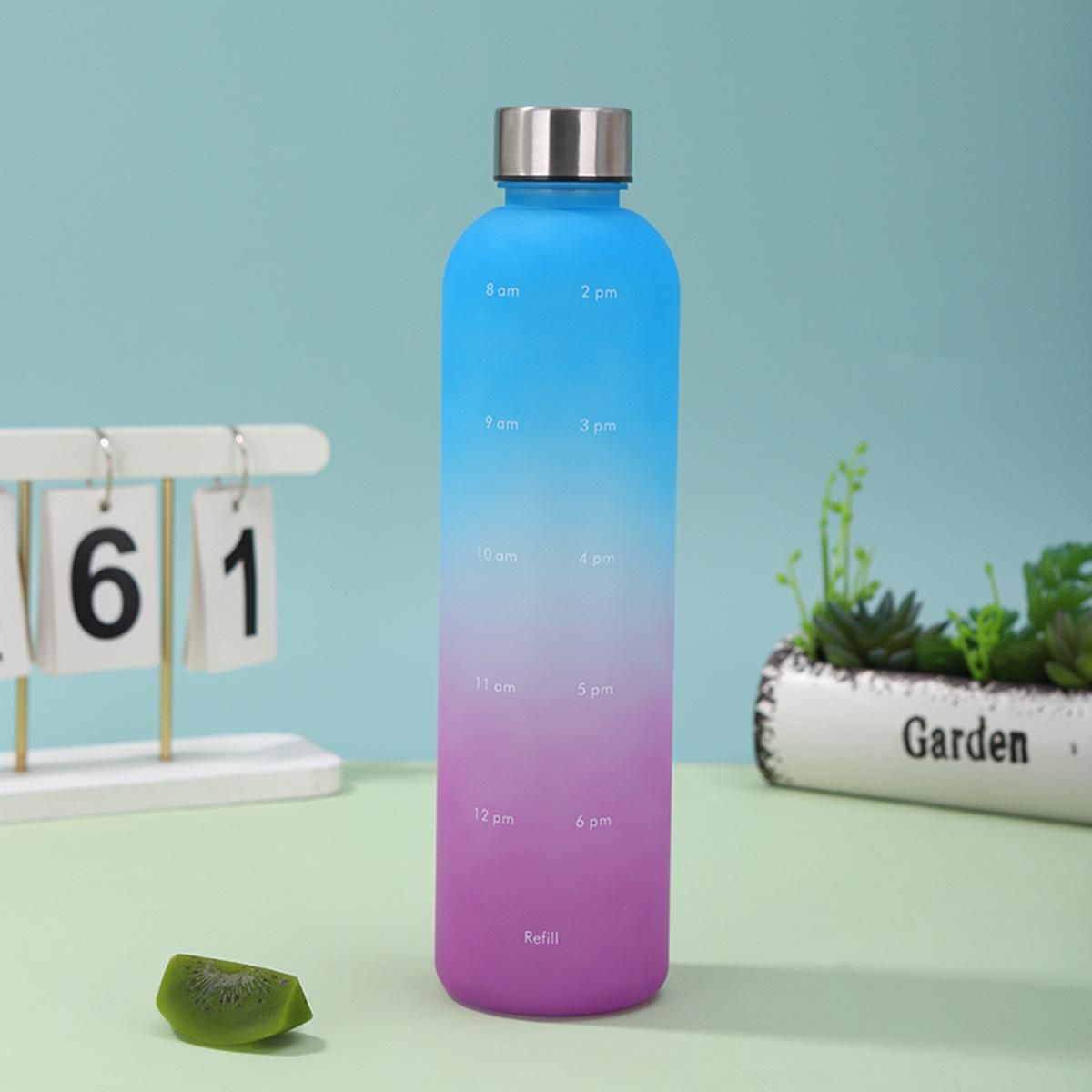 

Яскрава градієнтна матова пляшка для води з мотузковою ручкою, великої місткості, портативна для використання на відкритому повітрі 1L