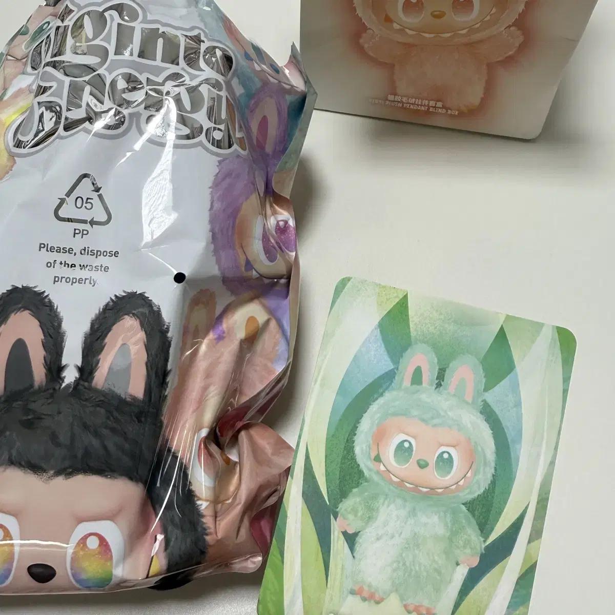 

Лабубу Безмятежность