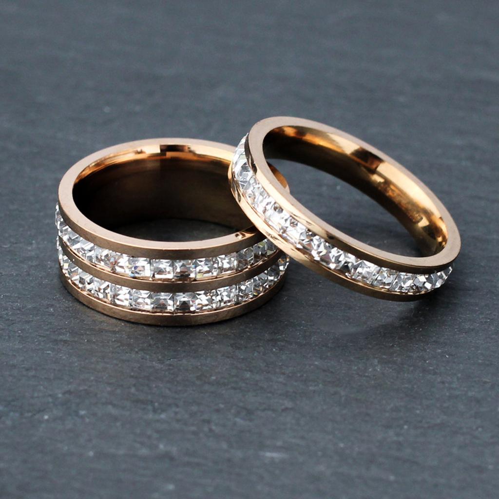 Anello di Coppia in Acciaio Inossidabile Oro Rosa Moda Anello di Coppia in Acciaio di Titanio Zircone Gioielli di Lusso per Uomini e Donne Regali di Matrimonio