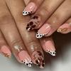 24 Stück Herbstbraune Französische Ovale Falsche Nägel Süße Schleife Polka Dots Muster Ovale Fake Nägel für Damen Mandel Press-on Nägel Spitze