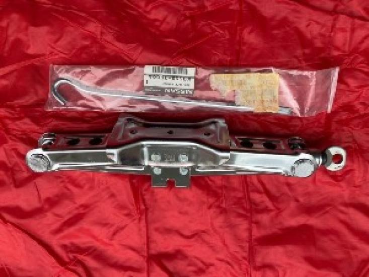 

Snap on xNISSAN R35GT-R Домкрат-пантера