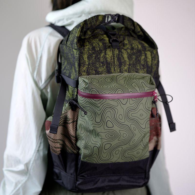 

Original 2024 New Outdoor Lightweight Parka Backpack Green