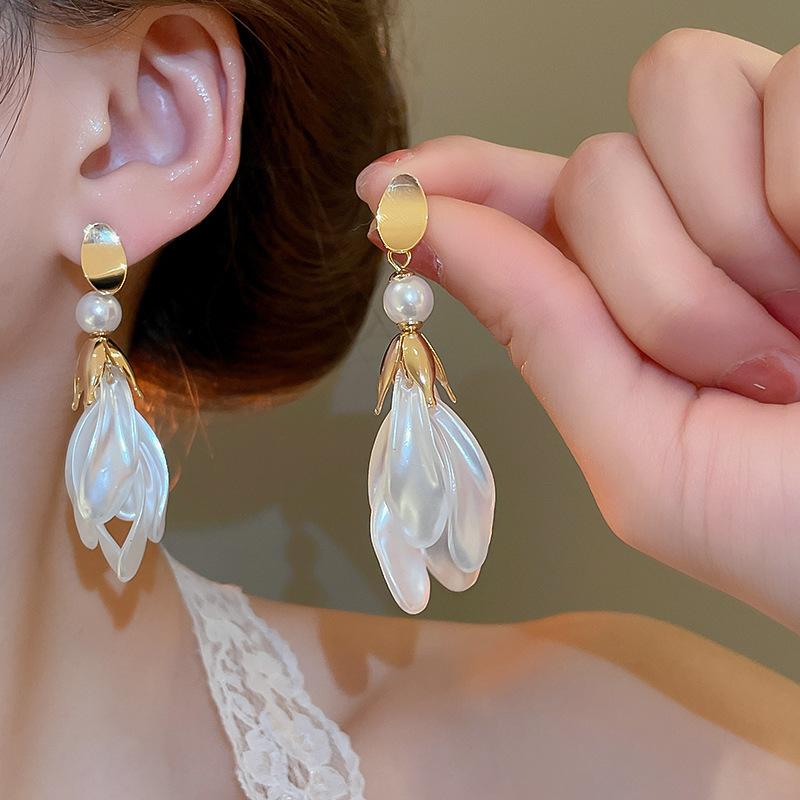 Silver Needle Super Fairy Elegant Bow Flower Stud Earrings French Light Luxury Earrings Literary Style Sweet Versatile Earrings