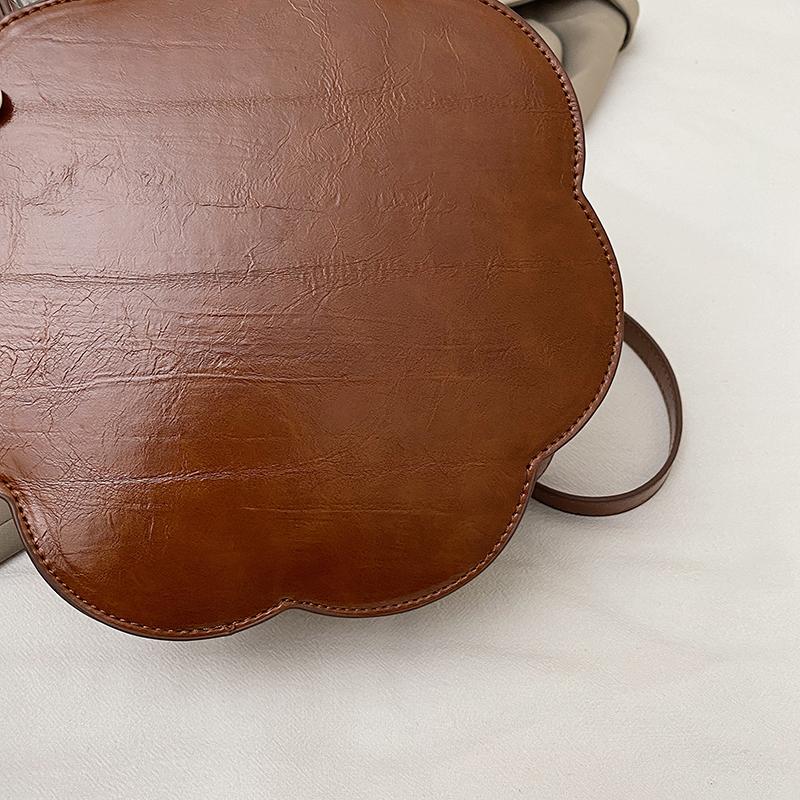 Women's bag fashion personality clock messenger bag European and American creative clock shape three-dimensional portable shoulder bag