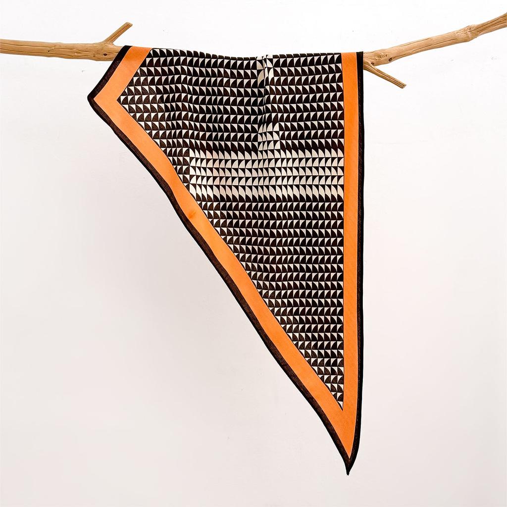 Retro Cotton and Linen Feel Triangular Silk Scarf Women's Four-season Versatile Neck Protection Scarf Headscarf Commuting Accessories Scarf
