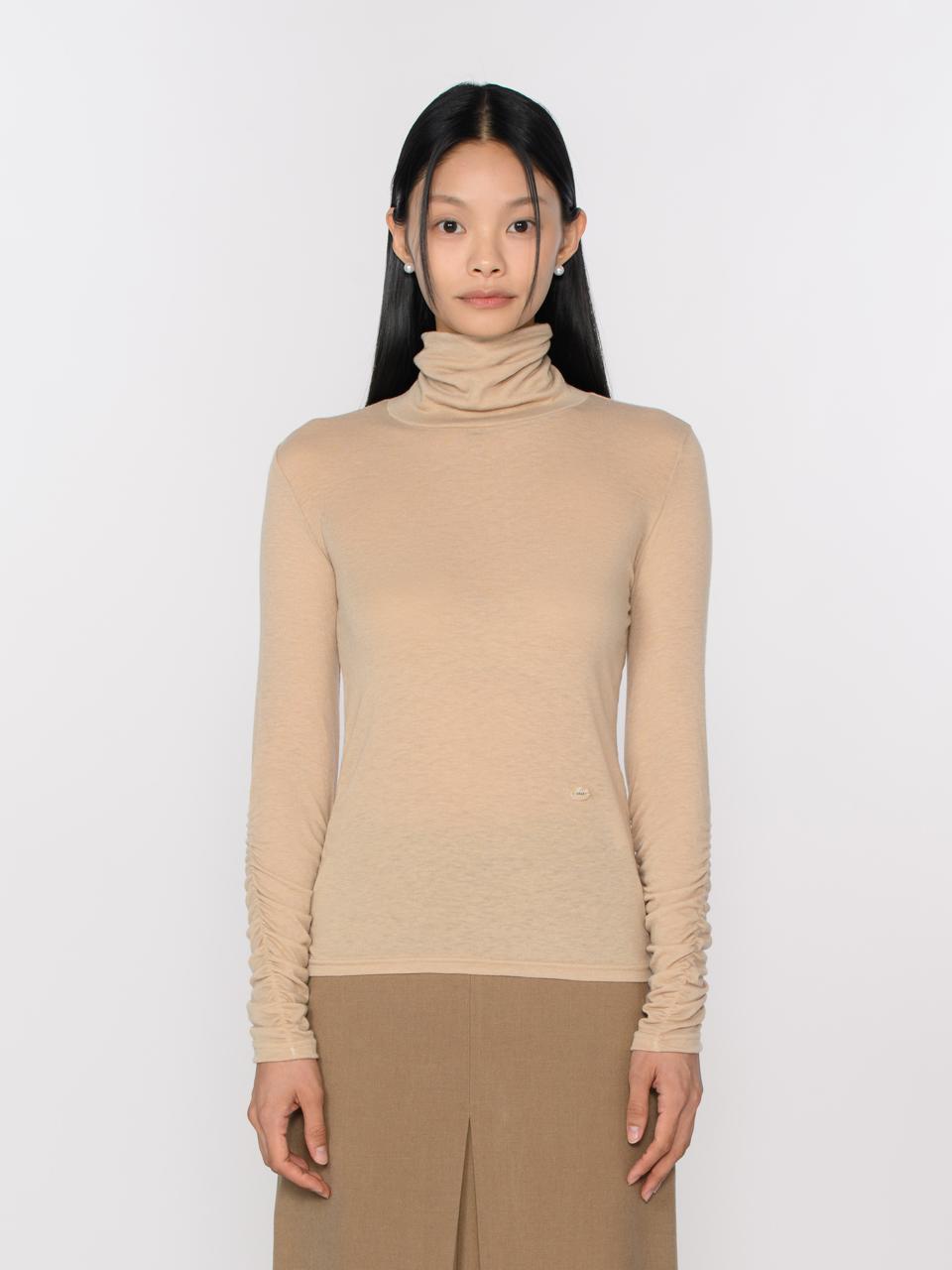 Tosae Shirred Point Long Sleeve Tee Beige Beige/Free