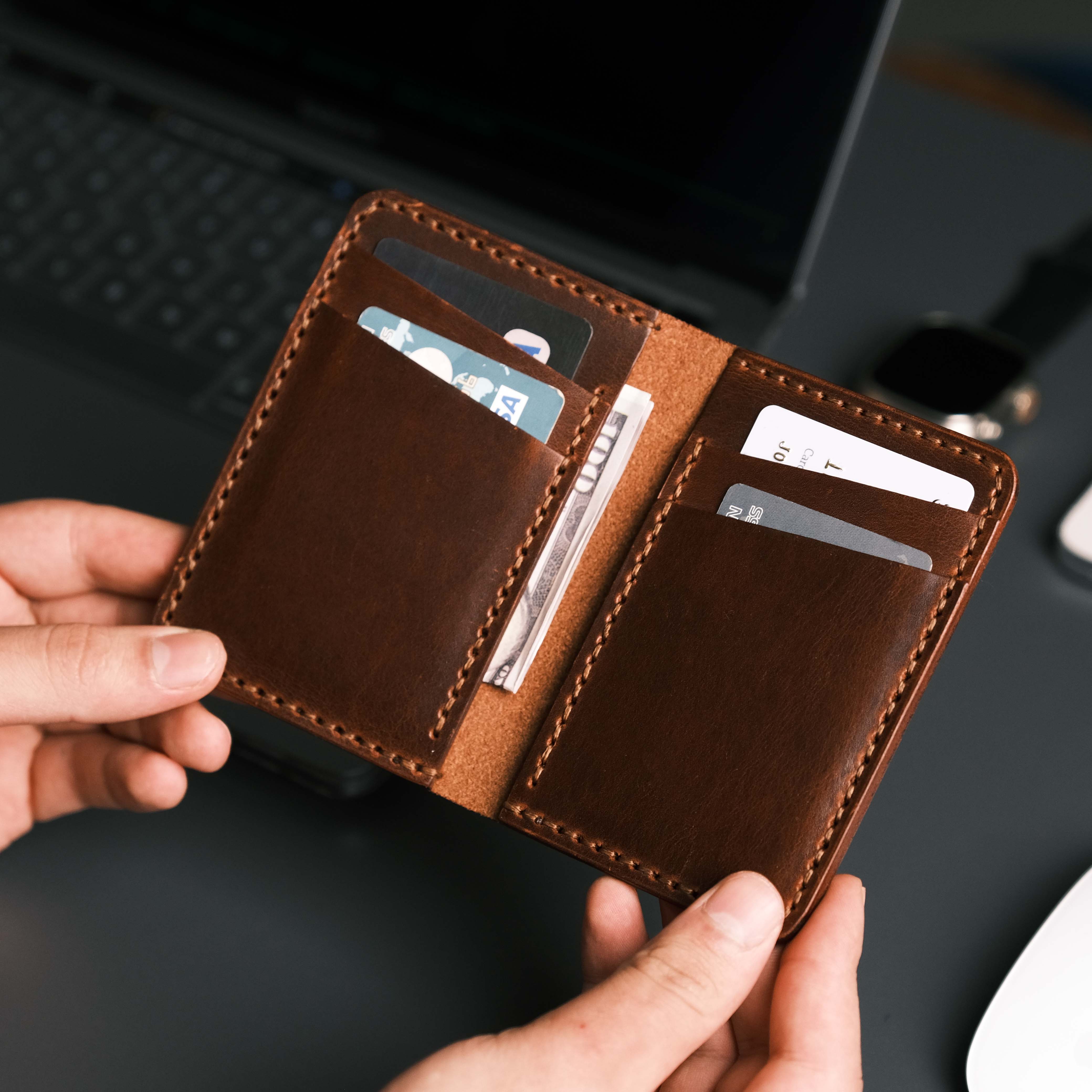 

Мужской красно-коричневый кошелек из натуральной кожи, элегантный вертикальный дизайн для делового держателя кредитной карты, рождественский подарок отцу