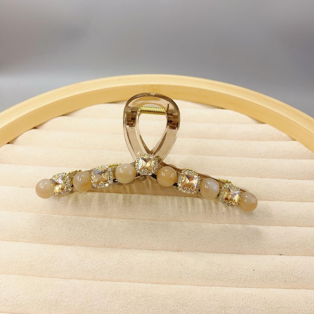 Fashionable and Elegant Square Crystal and Bead Hair Clip, Niche and Versatile Design, Hair Accessories for Exquisite Updos