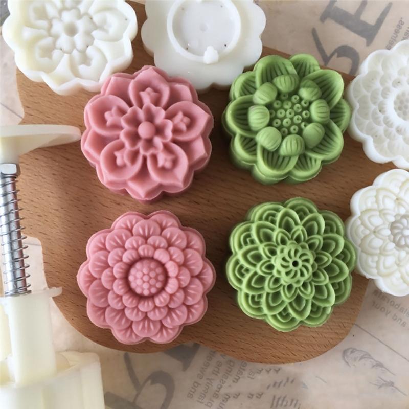 75g Plastic Mooncake Stamps Lotus Shaped Mooncake Moulds Festival DIY Hand Press Mooncake Cutters Pastry Decoration Tool