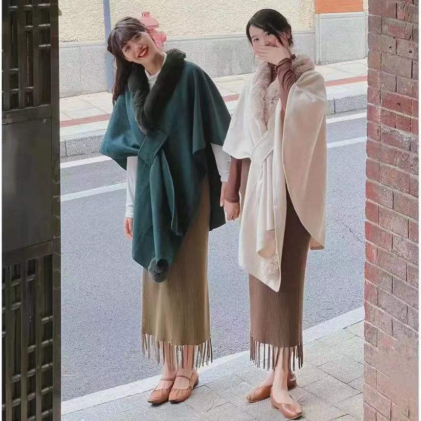 Autumn/Winter Knitted Scarf Shawl Cape with Fur Collar and Pom-Poms (Style 0962#)