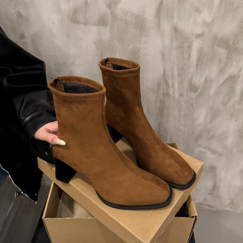 

Модные замшевые ботинки в британском стиле с квадратным носком, новые ботинки 2025 года, модные ботильоны, женские ботинки, эластичные тонкие ботинки 40 верблюд
