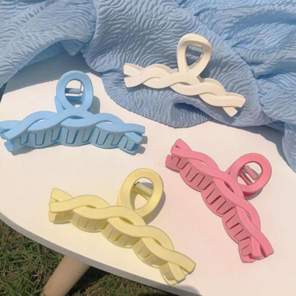 Open Run Wave Hair Claw Clip Pastel Blue Hairpin