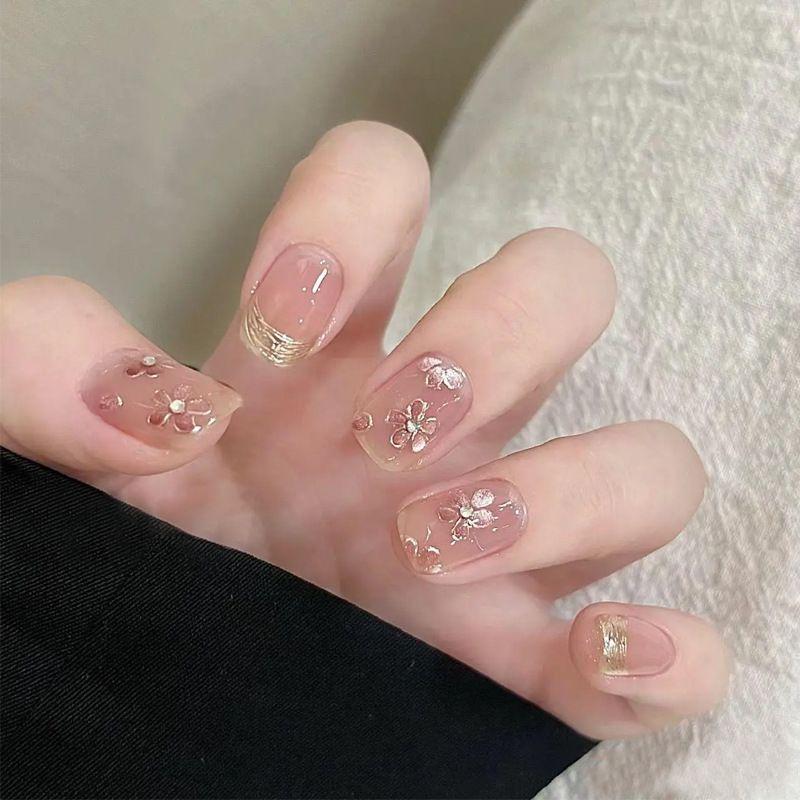 

Short Wear Nail Stickers Pure Desire Nude Retro Gilding Flower Cat Eye Fancy National Style Exquisite Fake Nails Detachable Retro gilt flowers-short medium