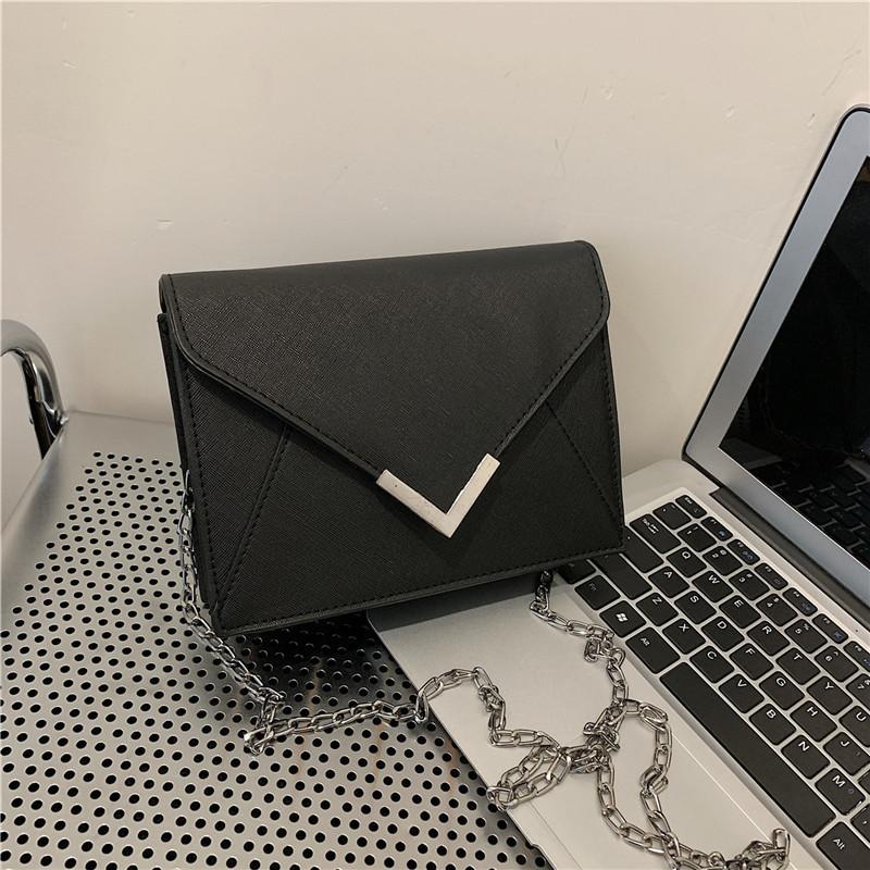 Stylish Urban Minimalist Women's Shoulder Bag Small Square Vintage Design