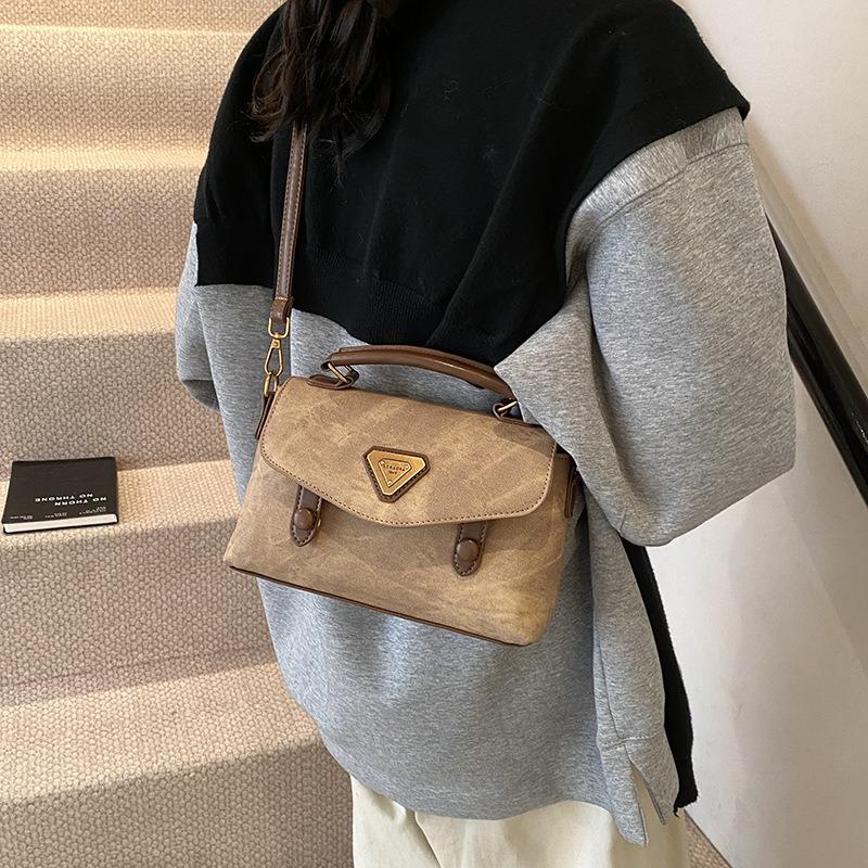 Small Bag Women's Autumn and Winter Versatile New Fashion Shoulder Messenger Bag Portable Work Small Square Bag